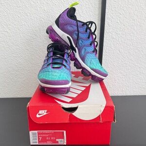 Nike Air VaporMax Plus Purple Blue Athletic Shoes
